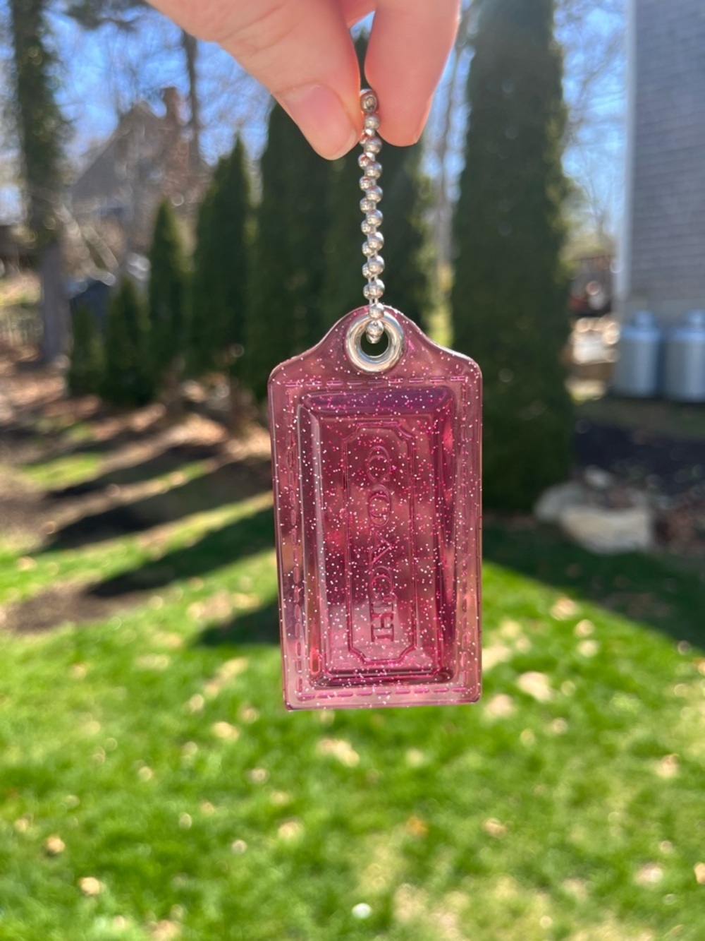 COACH POPPY Extra Large Resin Hang Tag, Clear Hot Pink Glitter